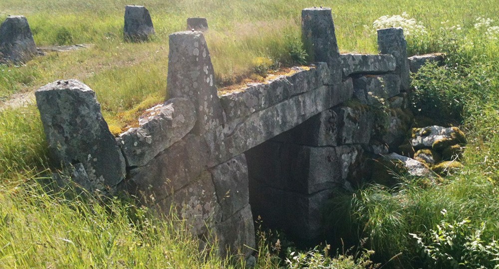 Stone bridge from the viking era